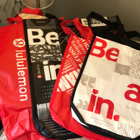 2-large 2-small Lululemon bags all 4/$12 - Picture 1 of 2